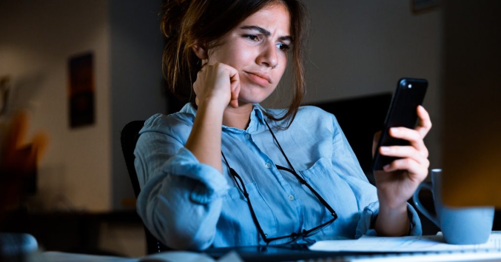 Health Misinformation Poses Dangers as Some Experts Deviate from Scientific Consensus