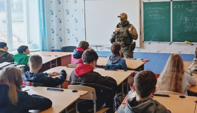 Russians Launch Child Militarization Program in Occupied Ukrainian Territories