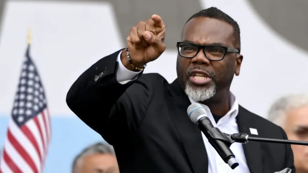 Chicago Mayor Issues Executive Order Targeting ICE Agents for Prosecution