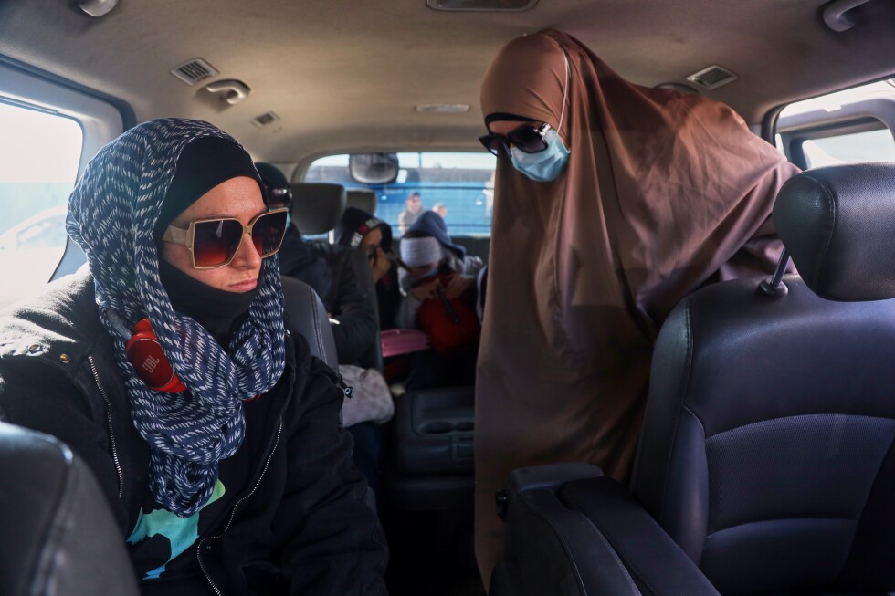 Australians with alleged IS ties are turned back after departing Syrian camp for repatriation