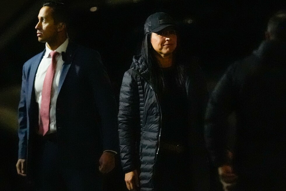 Attorney says Gabbard is holding up a complaint about her actions, which her office denies