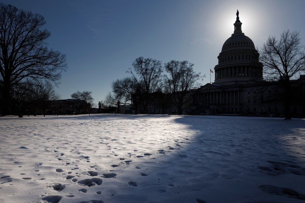 CBO: Federal deficits and debt to worsen over next decade