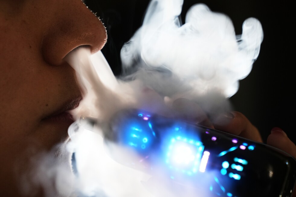 After Mexico bans vapes, cartels tighten their grip on a booming market