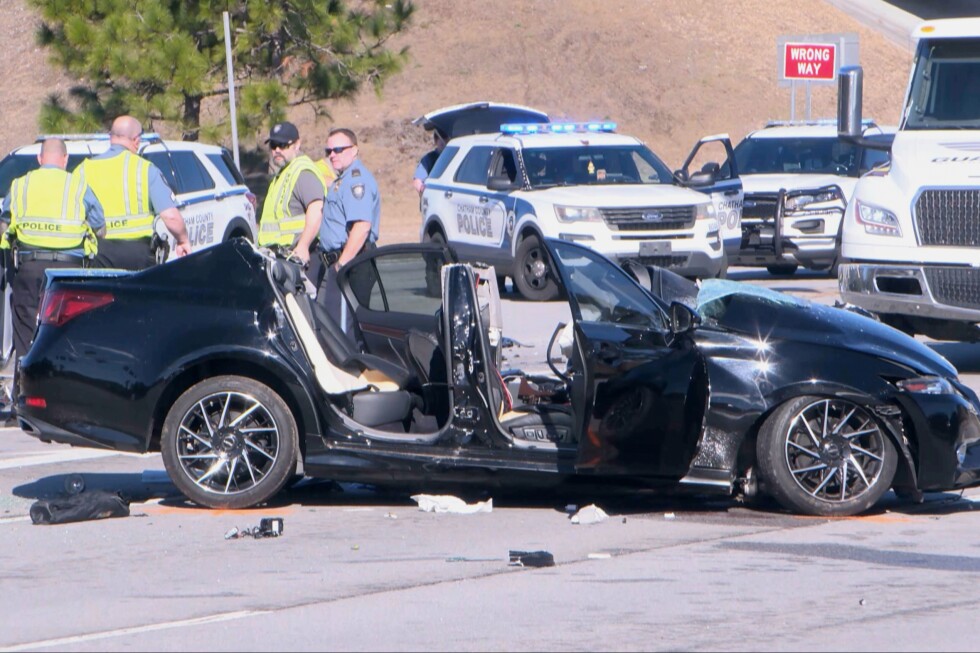 Driver fleeing ICE officers crashes, killing a Georgia teacher, authorities say