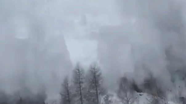 Avalanche Strikes Passenger Train Near Ski Resort in Frightening Video