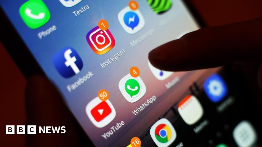 Study Finds Social Media Misinformation Driving Rise in Self-Diagnosis