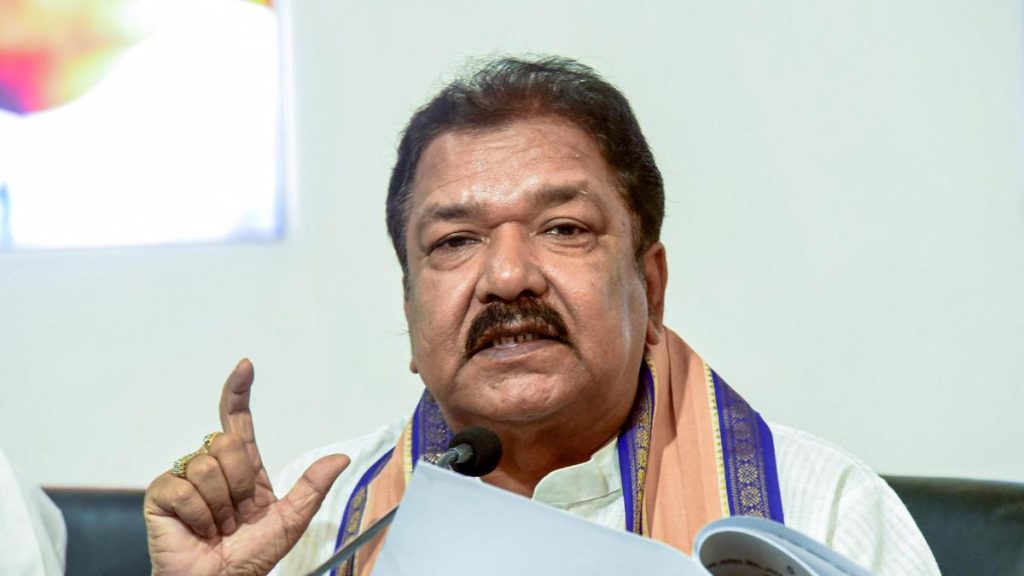 Bihar Minister Dismisses LPG Cylinder Shortage Claims, Blames Congress Propaganda for Queues