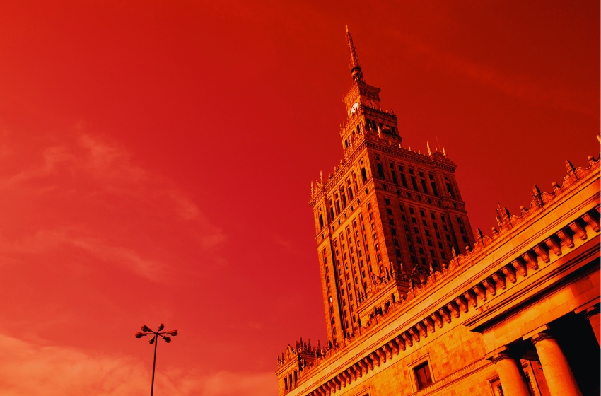 Russian Military Intelligence Linked to Propaganda Campaign Against Macron