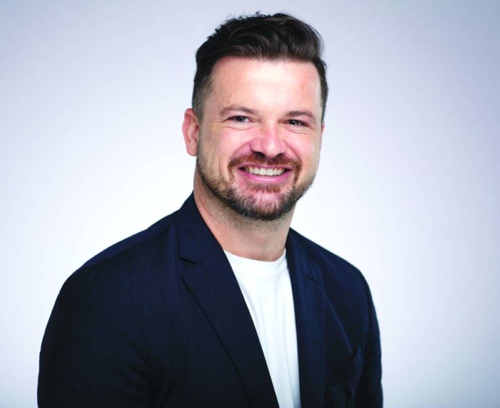 Expert Shares Tips on Identifying Disinformation During Crisis Situations