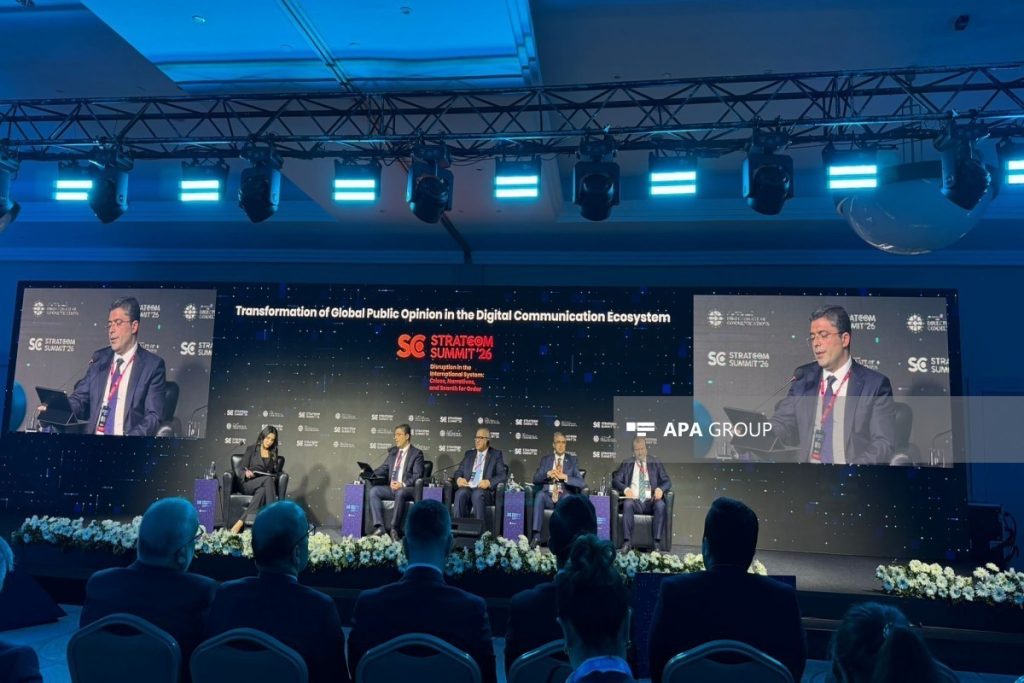 Users’ Dual Role in Digital Space Heightens Disinformation Risks