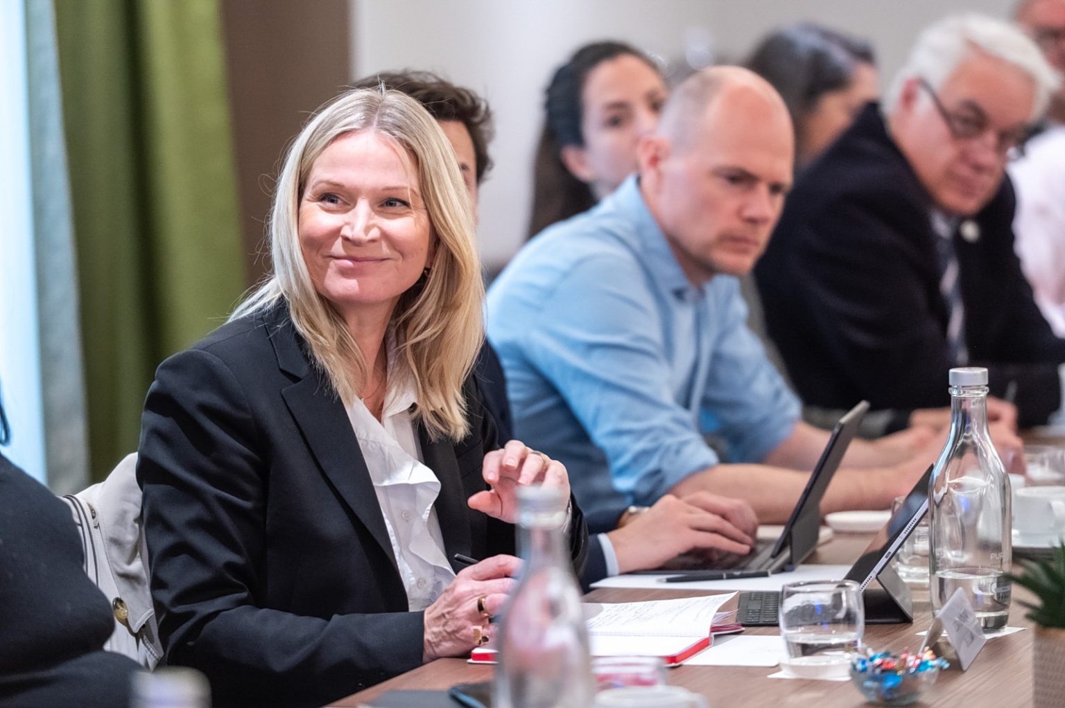 Europe’s Climate Agenda Confronts New Challenges Amid Energy Crisis and Disinformation