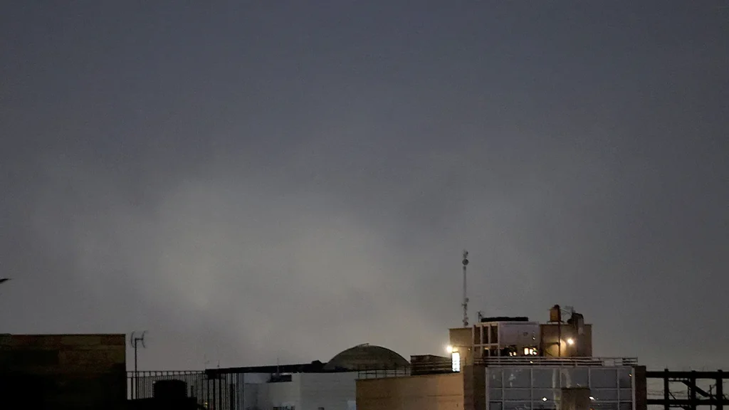 Iran Experiences Communications Blackout Amid Rising Tensions Following Israeli and US Strikes