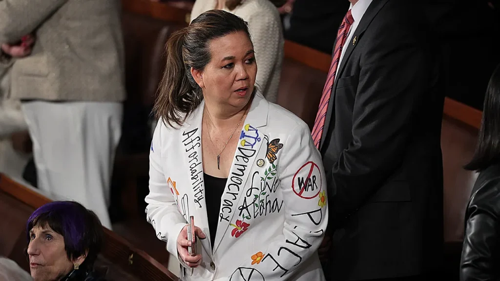 Hawaii Democrat Explains Decision to Remain Seated During Trump’s ‘Americans First’ SOTU Moment