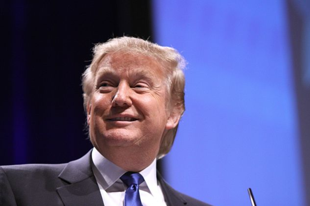 Trump Criticized for False Claims About Democratic Applause