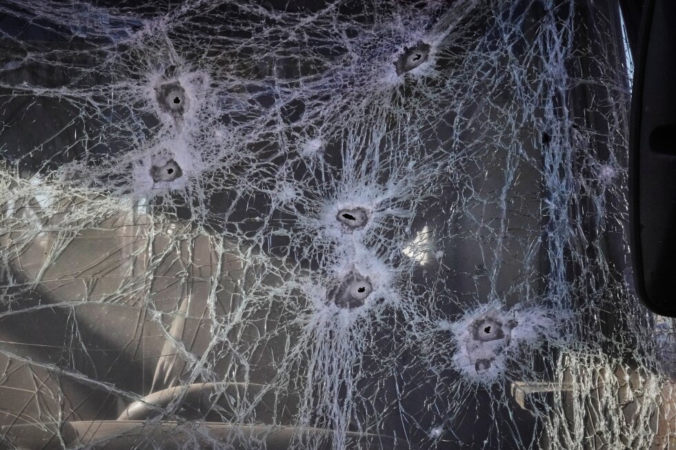 Russian strike on Kyiv region kills 4 people and wounds 15 as peace talks are stalled