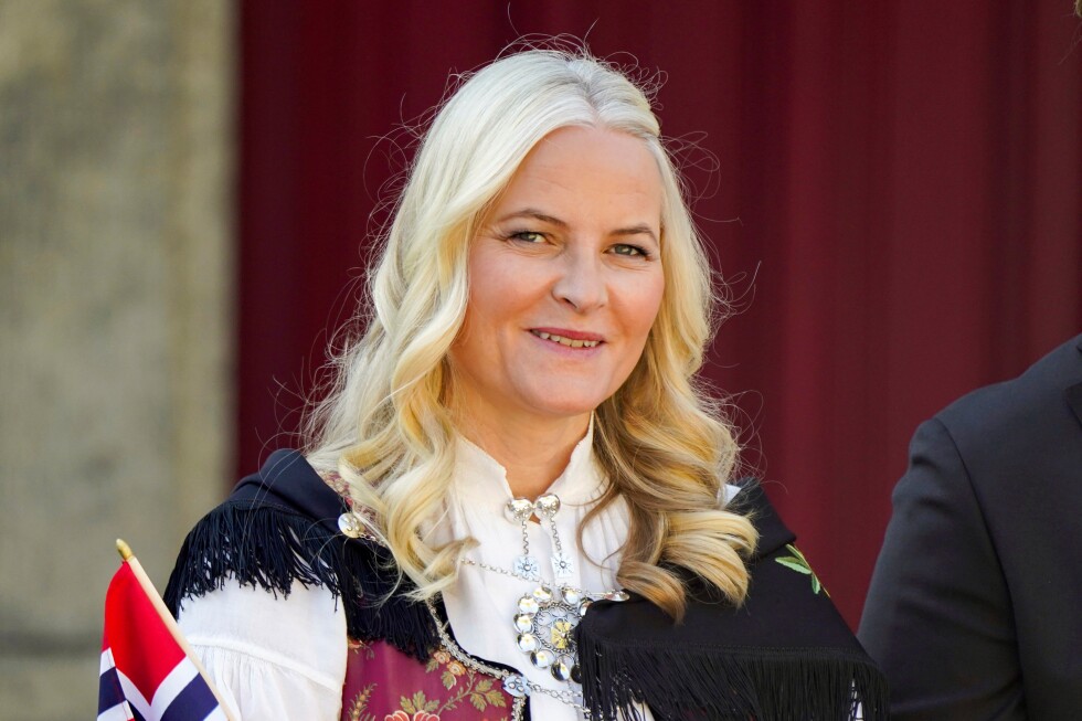 Norway’s crown princess talks about her ties to Epstein for the first time