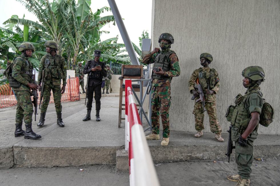 US sanctions Rwanda’s military and top officials over support for M23 rebels in Congo