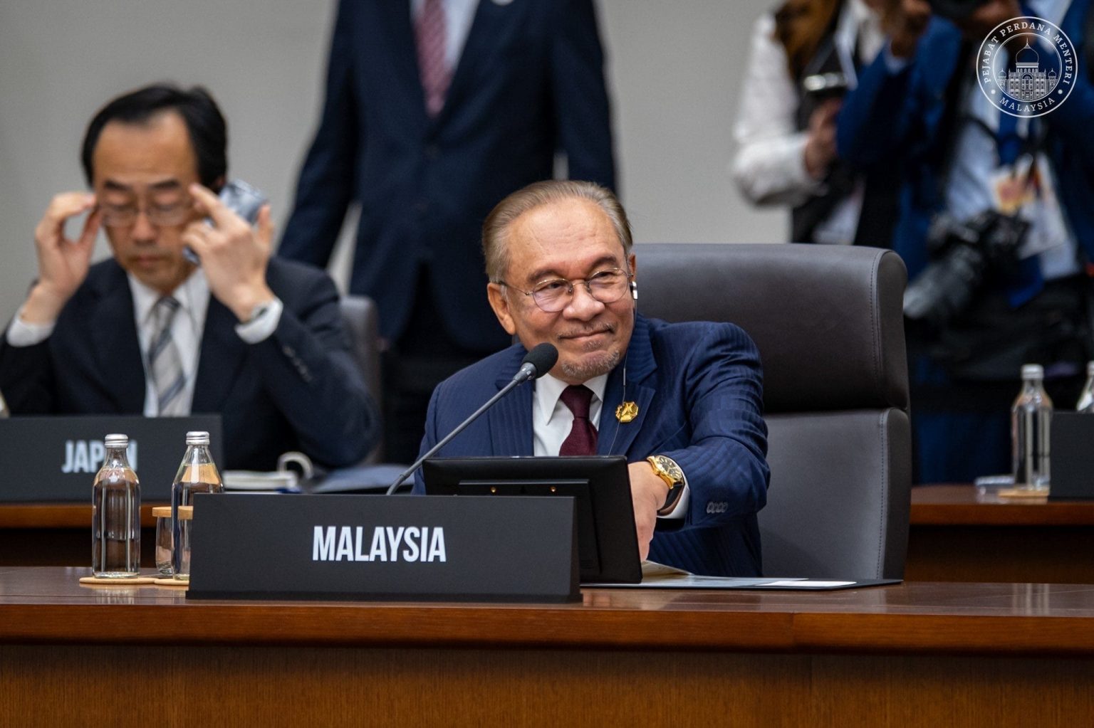 Anwar Cautions Against Oil Price Misinformation During West Asia Conflict