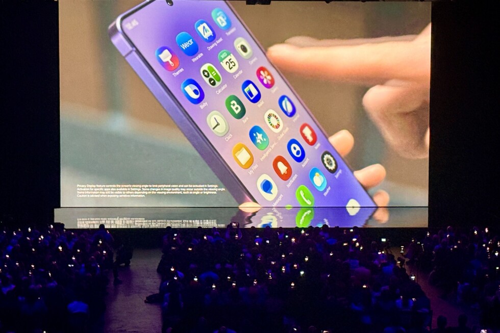 Samsung to shut down Samsung Messages in July, urging users to switch to Google Messages