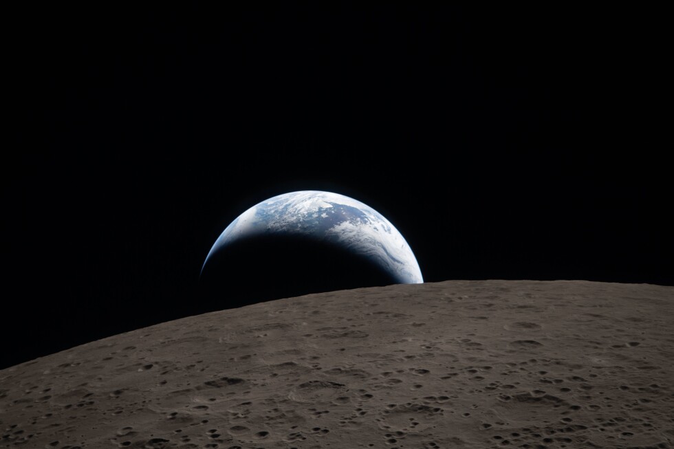 Artemis II’s Earthset photo channels Apollo 8’s Earthrise shot