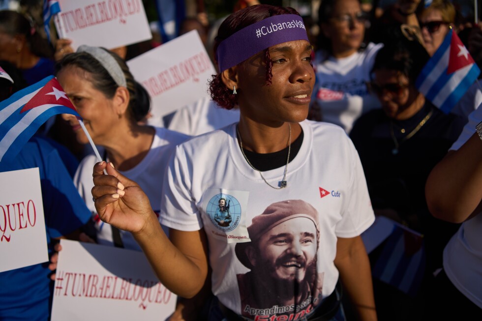 Hundreds of Cuban women rally against US energy blockade
