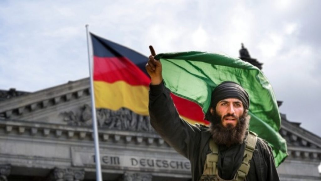 AI-Powered Propaganda Radicalizing Half of Young German Muslims, Study Finds