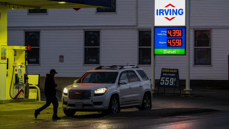 Fact Check: Trump Shares Misleading Oil Price Chart