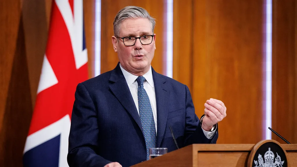 Nigel Farage’s Party Delivers Setback to PM Starmer in UK Local Elections